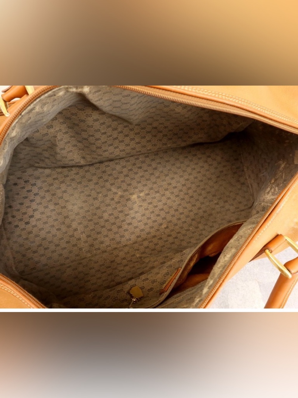 Gucci Leather Duffle Bag/ Travel Bag - Picture 9 of 10